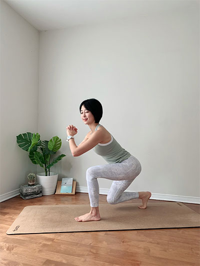 yoga_1002_02.jpg