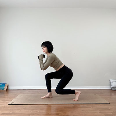 yoga_1017_03.jpg