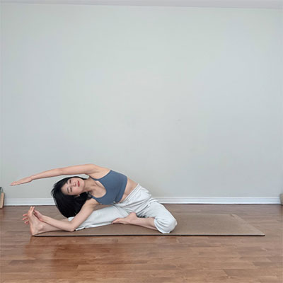 yoga_1048_03.jpg